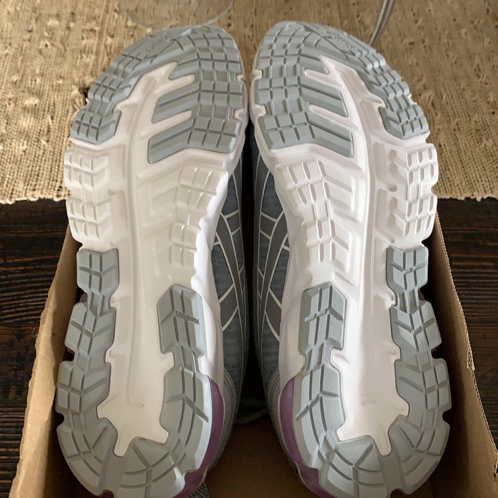 ASICS Women's GEL Quantum 90 Street Sneakers - Picture 8 of 9